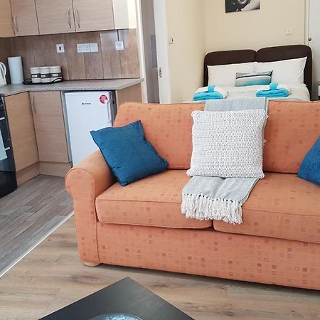 Апартаменты Tuii Appart, Cleveleys Road Holbeck Лидс Экстерьер фото